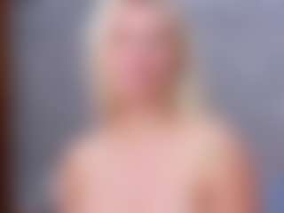 Cuteblondeme's Live Sex Cam Show