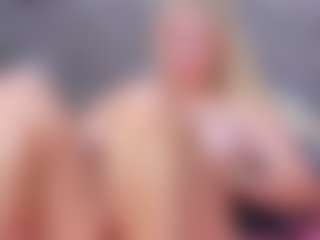 Cuteblondeme's Live Sex Cam Show