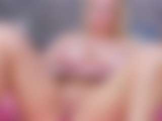 Cuteblondeme's Live Sex Cam Show
