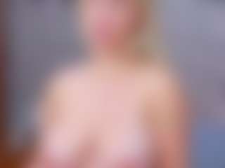 Cuteblondeme's Live Sex Cam Show