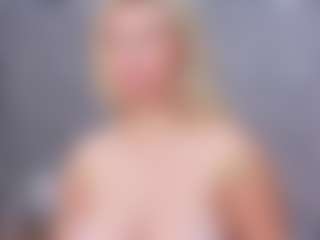 Cuteblondeme's Live Sex Cam Show
