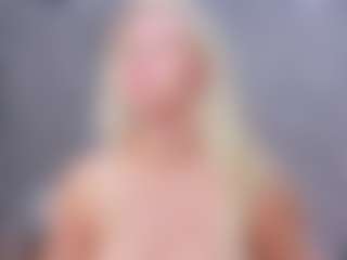 Cuteblondeme's Live Sex Cam Show