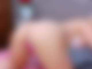 Cuteblondeme's Live Sex Cam Show