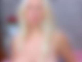 Cuteblondeme's Live Sex Cam Show