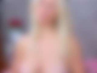 Cuteblondeme's Live Sex Cam Show