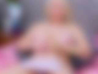 Cuteblondeme's Live Sex Cam Show