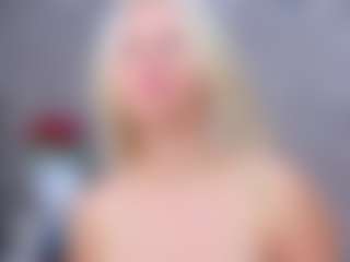 Cuteblondeme's Live Sex Cam Show
