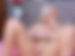 Cuteblondeme's Live Sex Cam Show