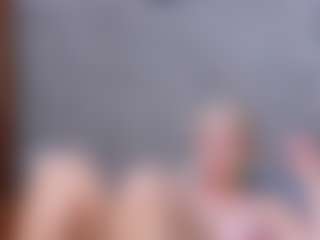Cuteblondeme's Live Sex Cam Show