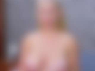 Cuteblondeme's Live Sex Cam Show