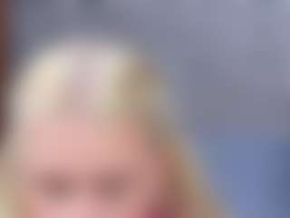 Live cam show with Cuteblondeme - Tittyfuck on makecum.org
