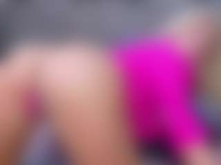 Cuteblondeme's Live Sex Cam Show