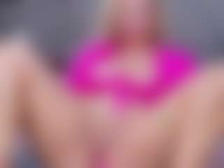 Cuteblondeme's Live Sex Cam Show