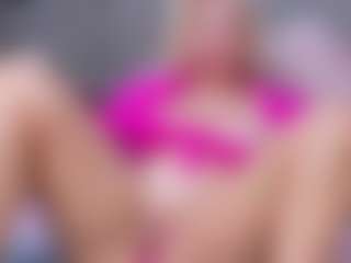 Cuteblondeme's Live Sex Cam Show