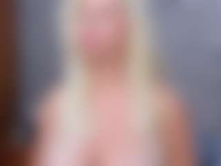 Cuteblondeme's Live Sex Cam Show