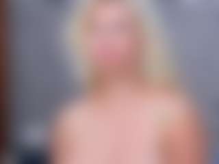 Cuteblondeme's Live Sex Cam Show