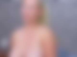 Cuteblondeme's Live Sex Cam Show