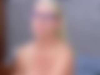 Cuteblondeme's Live Sex Cam Show