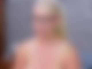 Cuteblondeme's Live Sex Cam Show