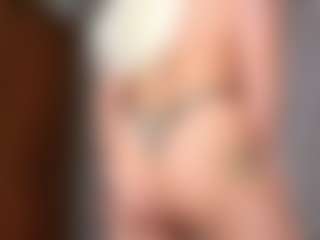 Cuteblondeme's Live Sex Cam Show