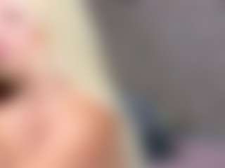 Cuteblondeme's Live Sex Cam Show