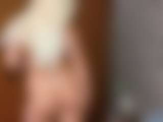 Cuteblondeme's Live Sex Cam Show