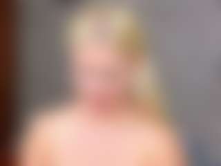 Cuteblondeme's Live Sex Cam Show