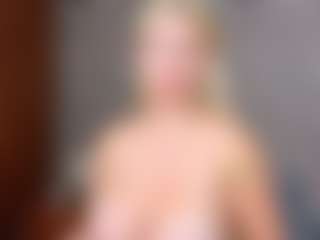 Cuteblondeme's Live Sex Cam Show