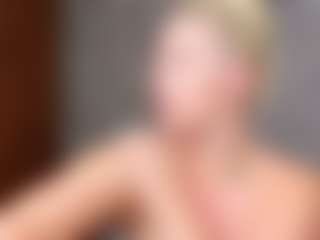 Cuteblondeme's Live Sex Cam Show