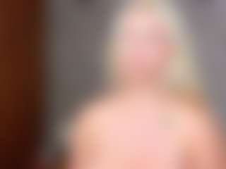 Cuteblondeme's Live Sex Cam Show