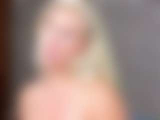 Cuteblondeme's Live Sex Cam Show