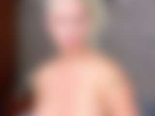 Cuteblondeme's Live Sex Cam Show