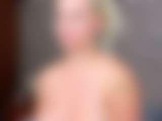 Cuteblondeme's Live Sex Cam Show
