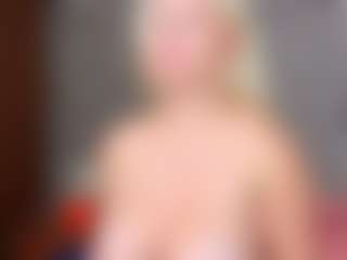 Live cam show with Cuteblondeme - Blonde Hair Curvy on Camsoda