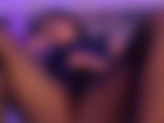 Live cam show with Dana-Haze - Athletic on sexylive.show