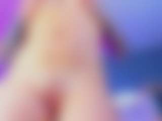 Live cam show with kim-sttone - Domination on Camsoda