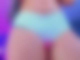 Live cam show with kim-sttone - Small Ass on Hubzter Live