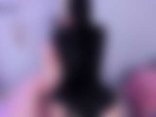 sara-rouge's Live Sex Cam Show
