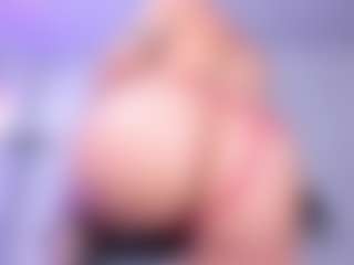 sara-rouge's Live Sex Cam Show