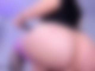 Live cam show with sara-rouge - Brown Eyes on Gym Cam Girls