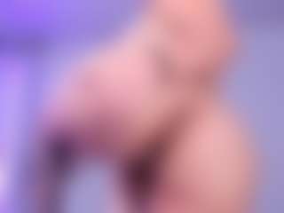 sara-rouge's Live Sex Cam Show