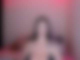 Live cam show with Amber Duran - Thick on Camsoda