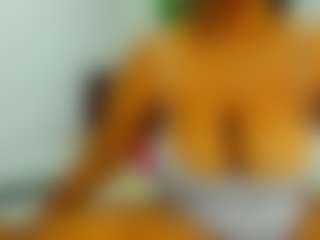 Live cam show with BIANCA - Lesbian on TeamSkeetLive