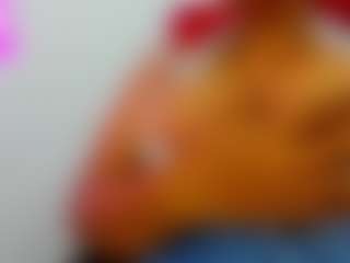 Live cam show with BIANCA - Lesbian on live.xheat.ai