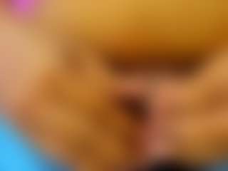 Live cam show with BIANCA - Bikini on live.xheat.ai