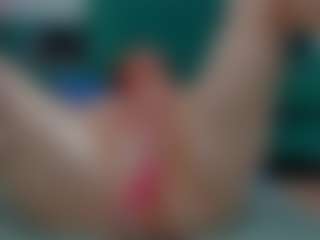 Live cam show with emilianna666 - Grey Eyes on sexylive.show