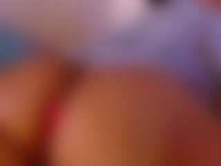 Live cam show with wonder woman 🦸🏻‍♀️⚡ - Middle Aged on Soda Cam
