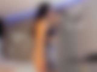 Live cam show with ZOE - Curvy Small Tits on Camiplay Live