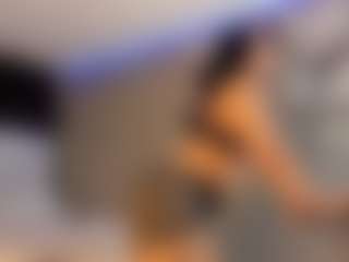 Live cam show with ZOE - Squirt Curvy on xfollow cams