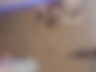 Live cam show with ZOE - Shaved Pussy Brown Hair on Camsoda